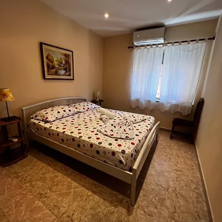 Grand Veranda Apartamento Tirana