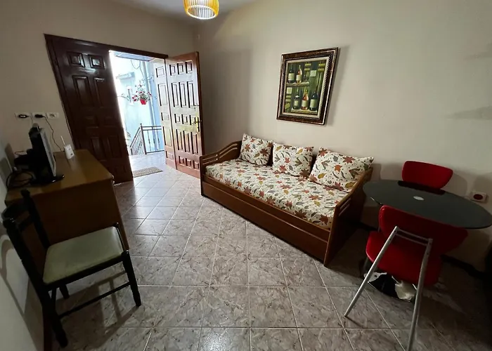 Grand Veranda Тирана