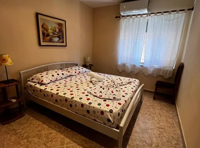 Grand Veranda דירה טיראנה